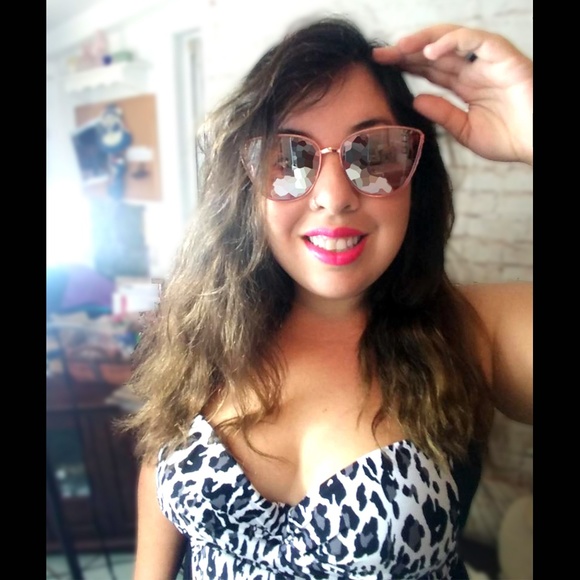 💐Meet Mylissa! Mom, Wife, Floral Designer, Business Owner 💐 - Picture 15 of 16